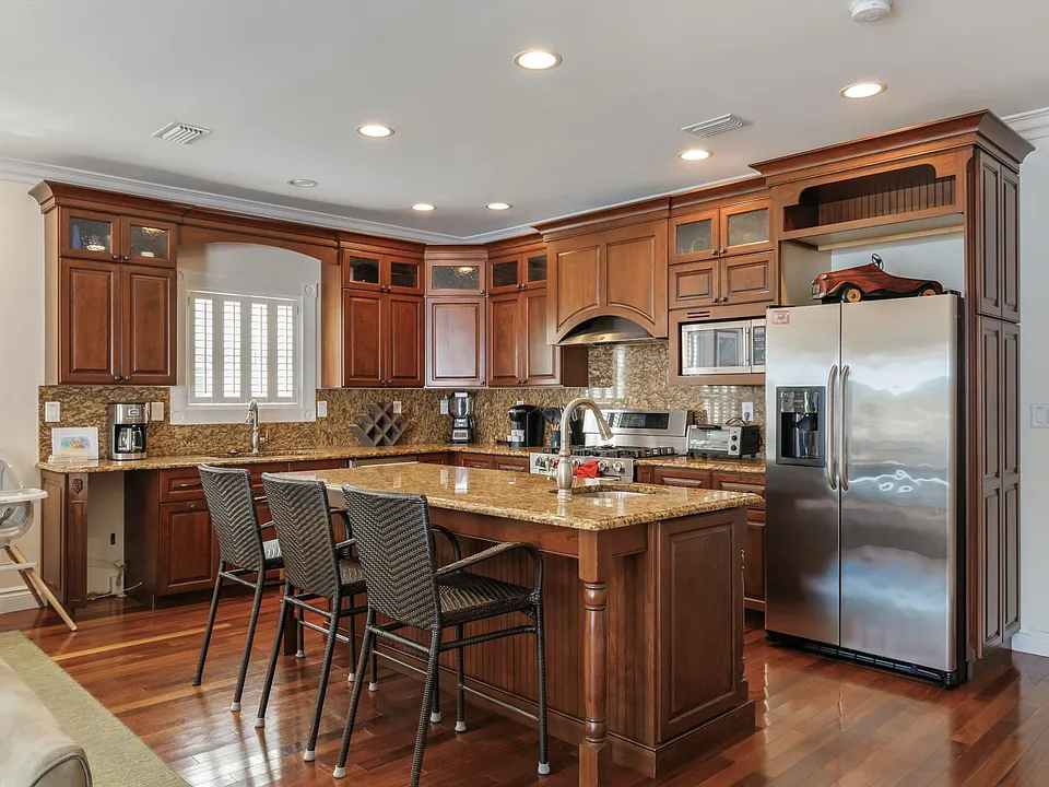 Fully equipped kitchen