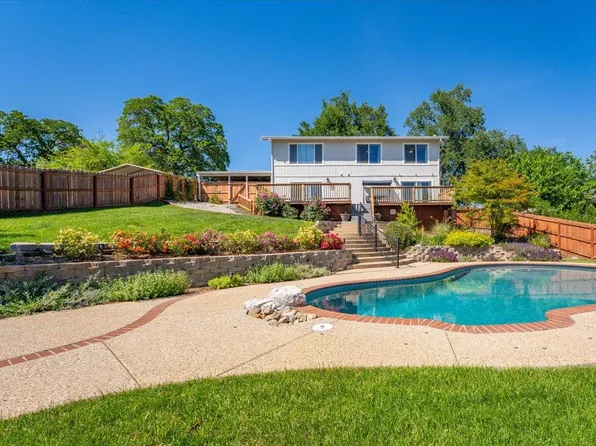 16123 Plateau Cir, Redding, CA 96001