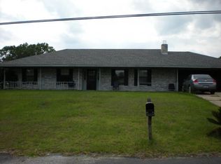 112 Old Oak Ln, Leesville, LA 71446