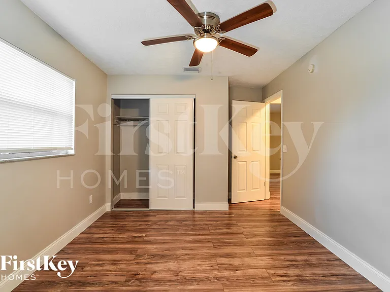 561 Hibiscus Rd — Photo 12