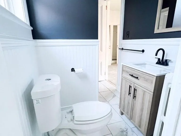 113 E Walnut St #3 — Photo 5