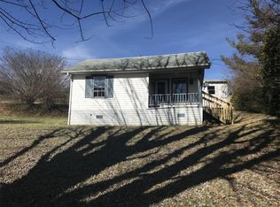 10 Cook Ln, Candler, NC 28715