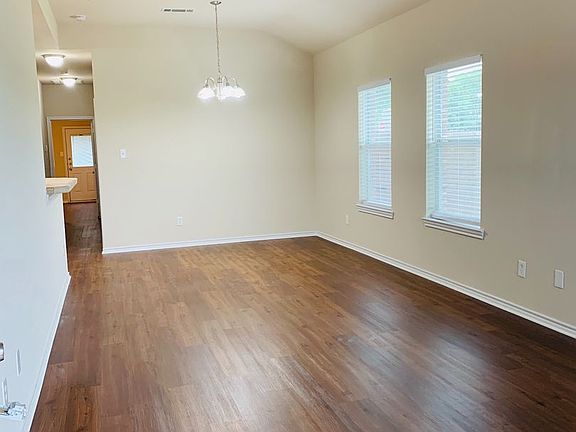 4th image of 5900 Lovingham Ct