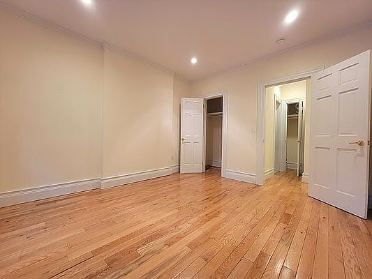 4th image of 447 E 78th St #5X