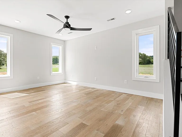 143 Crooked Creek Dr — Photo 30