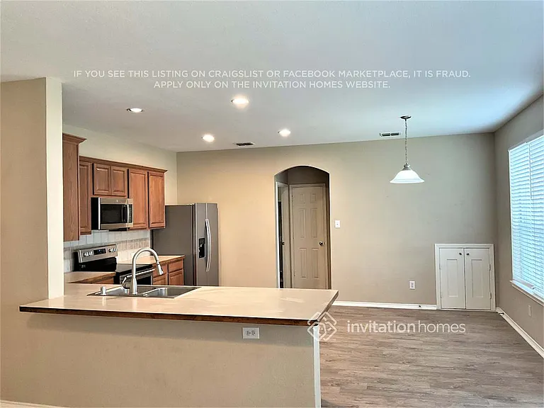 1116 Sweetwater Dr — Photo 6