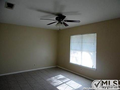 5th image of 9411 Spring Dawn St