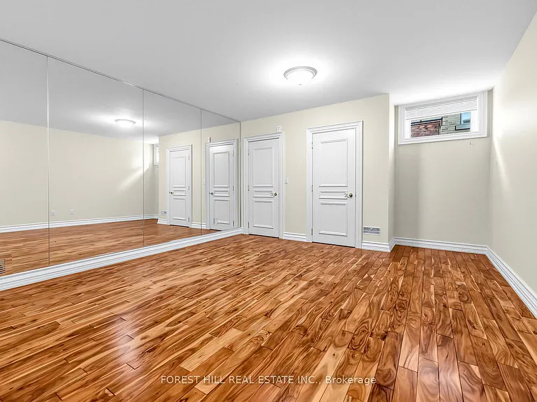 8 Colvestone Rd — Photo 42