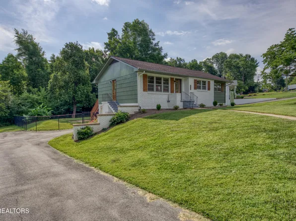 916 Mallory Rd, Knoxville, TN 37919