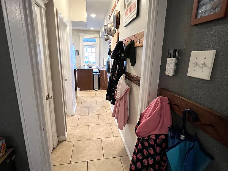 3817 Lafayette Ave — Photo 6