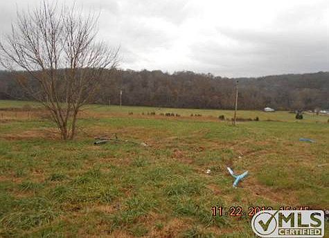 2nd image of 2466 Leatherwood Rd