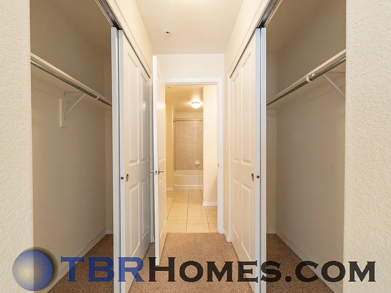 14300 Waterside Ln #B3 — Photo 8