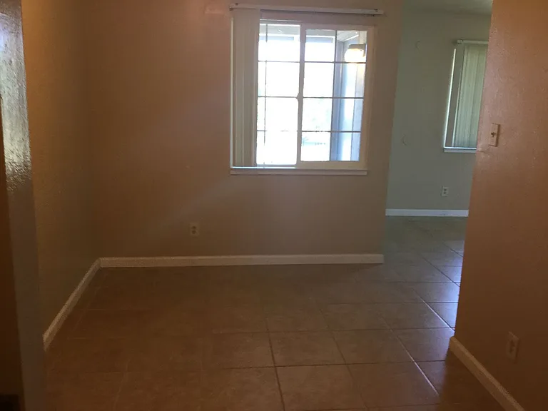 1329 Southwest Blvd #B — Photo 1