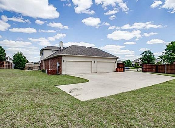 5th image of 631 Dove Cove Ct