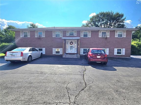 3rd image of 850 Mathews Rd