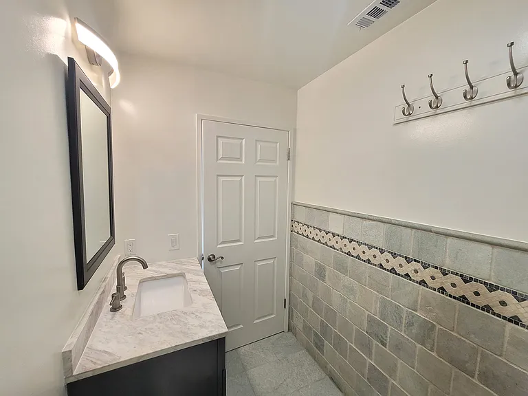 11076 Sharp Ave #C — Photo 31
