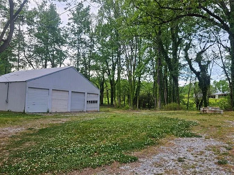 471 Perkins Cir — Photo 5