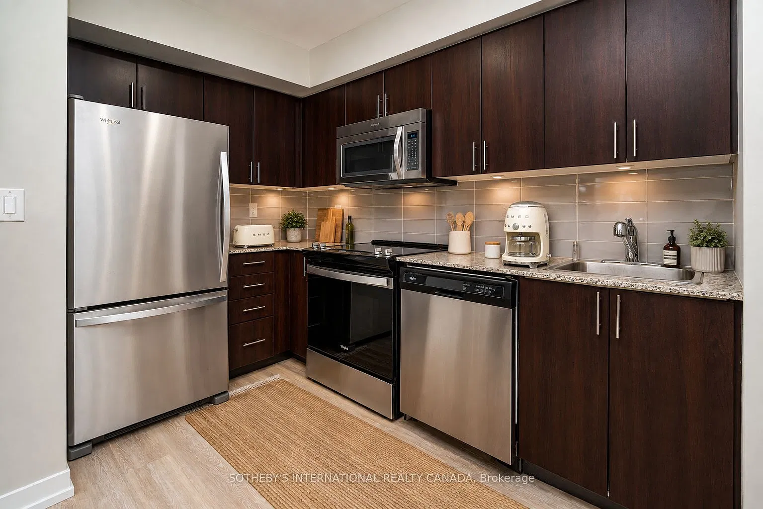 The Fuse Condos — Photo 3