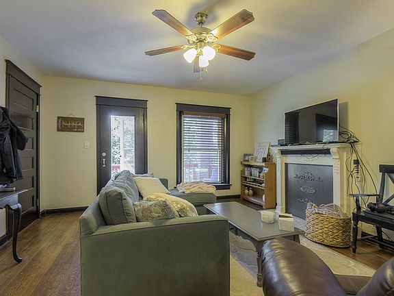 3rd image of 2539 Cherry St APT 2N