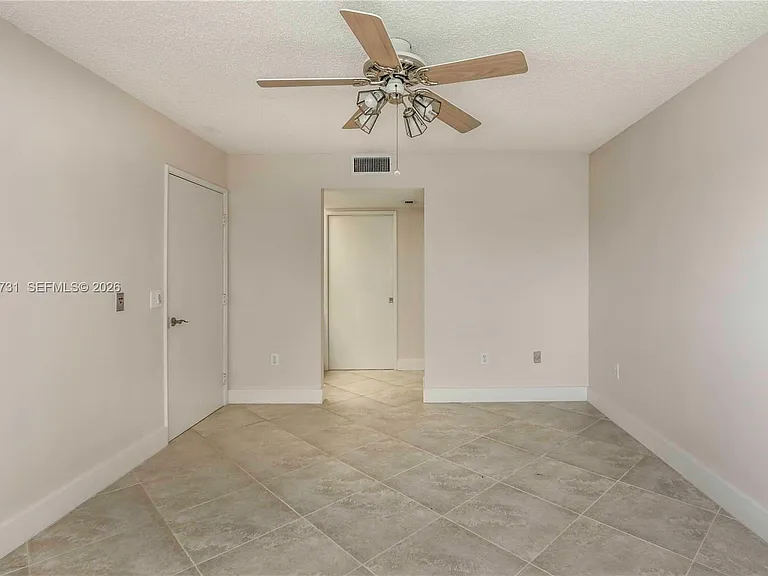 850 SW 138th Ave #409D — Photo 14