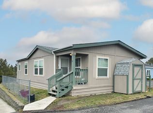 260 NW Golden Hills Dr SPC 11, Pullman, WA 99163