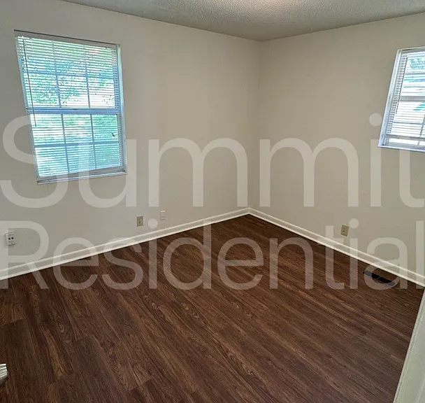 5321 Townes Ct — Photo 11