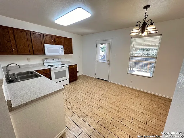 109 Bethany Way — Photo 9