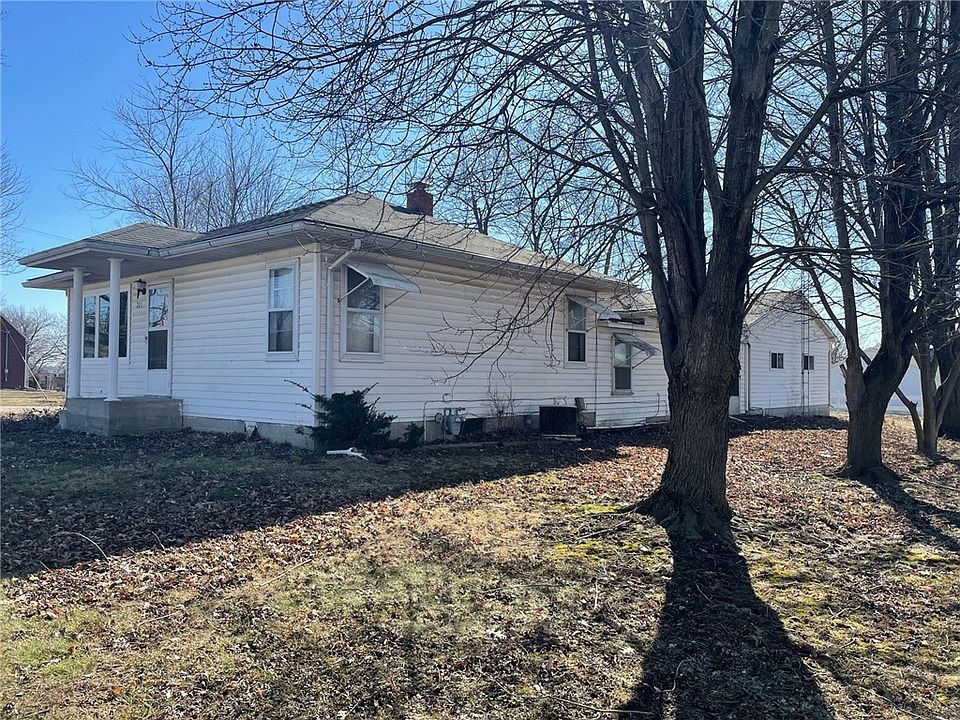 221 W Main St, Stewardson, IL 62463 Zillow