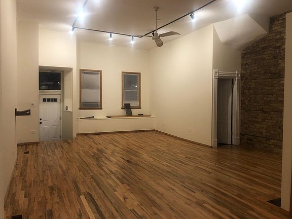 4th image of 2164 N Claremont Ave