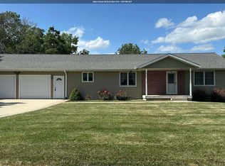 318 E 9th St, Lamoni, IA 50140