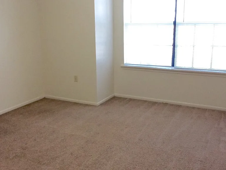 8505 Leake Ave #A-D — Photo 11
