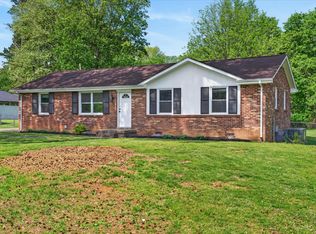 312 Golden Dr, Clarksville, TN 37040