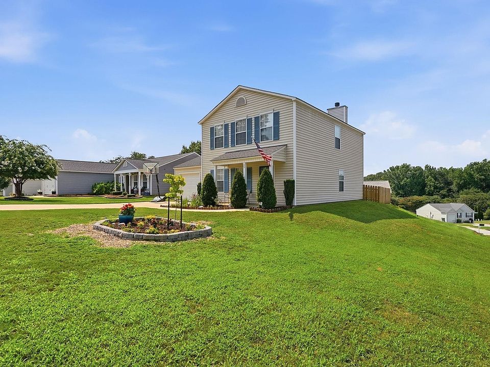 1st image of 25 Willow Bend Dr
