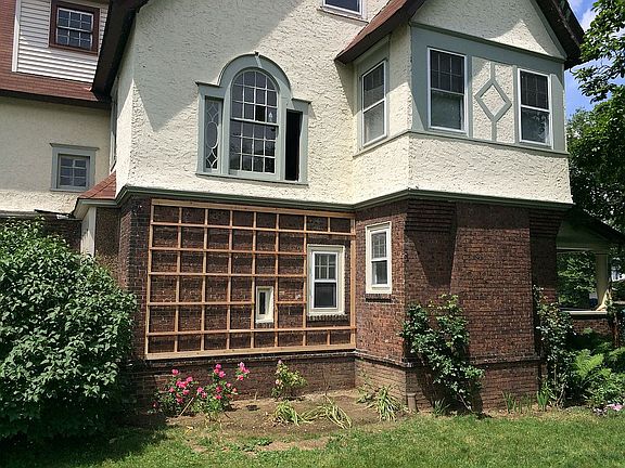 5th image of 32 S 11th Ave