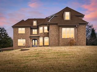 531 Stonegate Dr, Clarksville, TN 37043