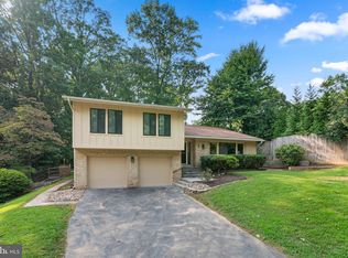 2 Scotch Mist Ct, Rockville, MD 20854