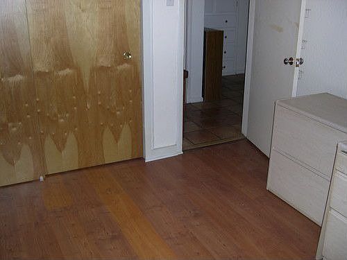 5th image of 920 Palomas Dr SE