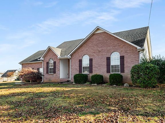 3rd image of 1319 Knight Dr