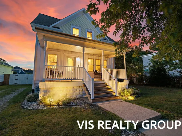 627 Fulton Ave, Grand Haven, MI 49417