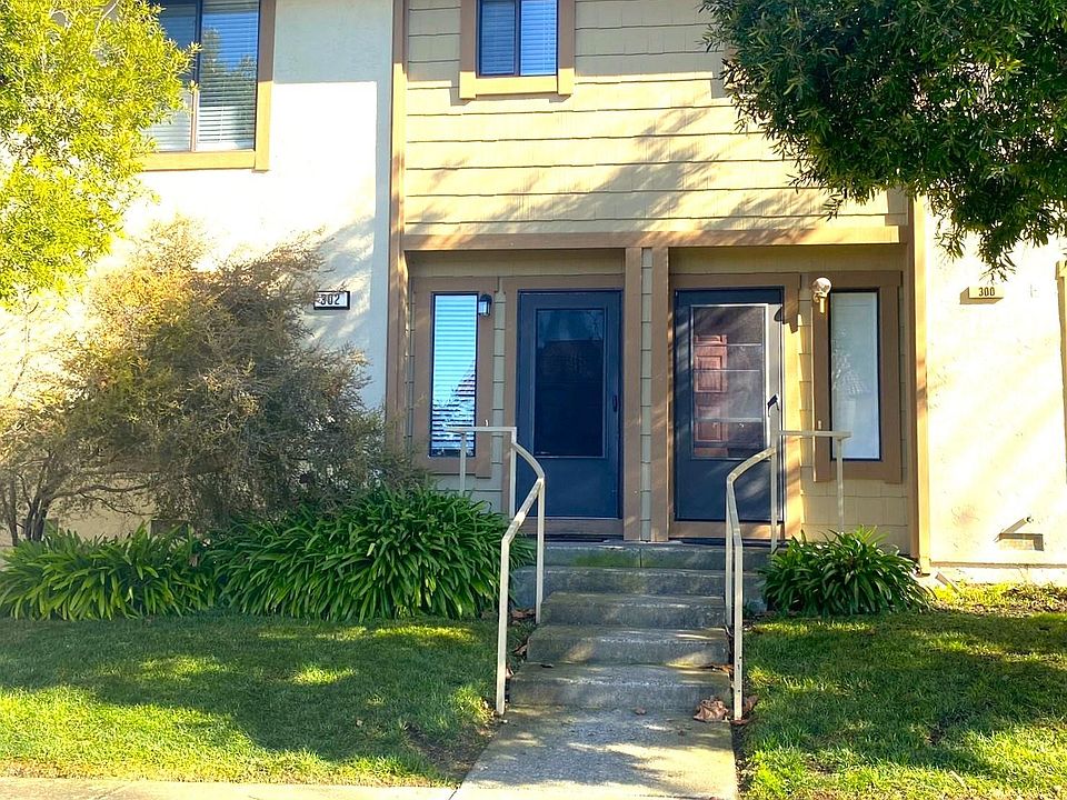 1st image of 302 Park Place Dr