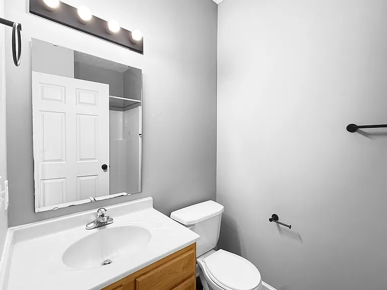 Cross Lake Apartments — Photo 144