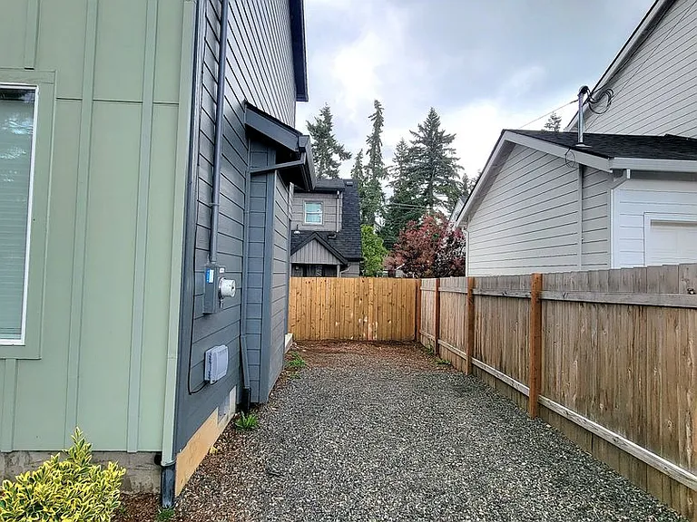 7240 SE Umatilla St — Photo 28