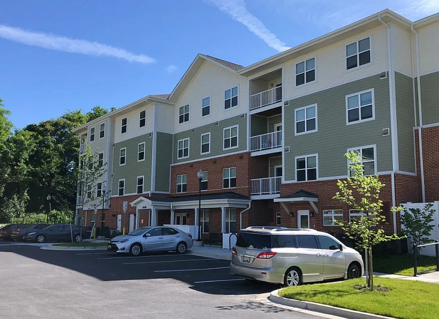 Woodfield Commons — Photo 2