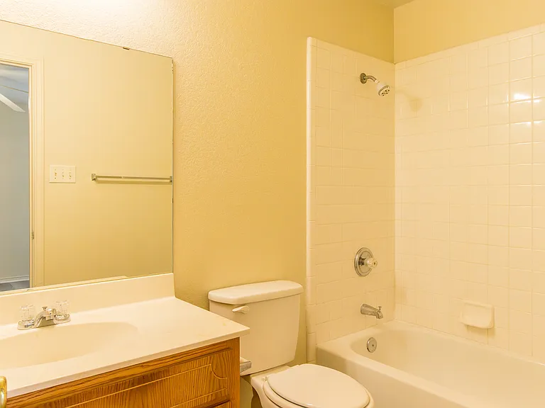 3409D Toledo Dr — Photo 14