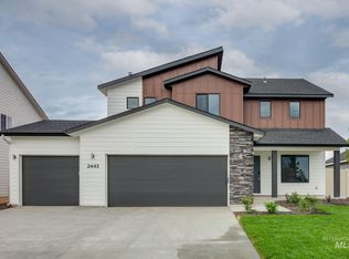 823 E 18 N, Mountain Home, ID 83647