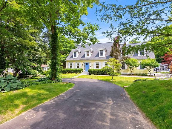 4th image of 10 Westmoreland Drive