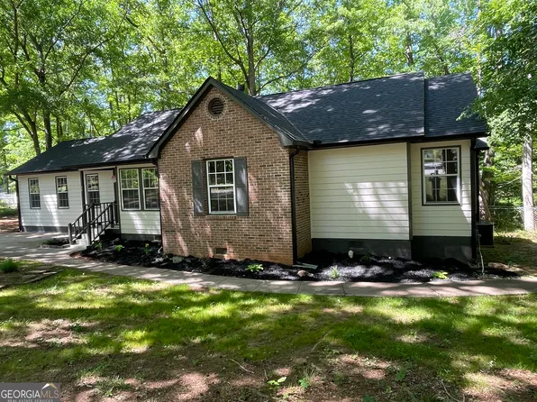 34 Contour Dr, Stockbridge, GA 30281