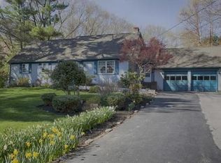 13 Old Powder House Rd, Lakeville, MA 02347