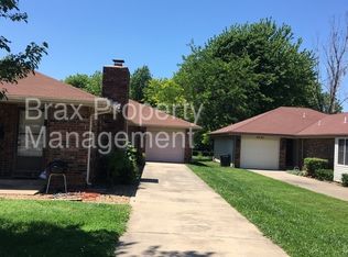 2927 S Market Ave #B, Springfield, MO 65807