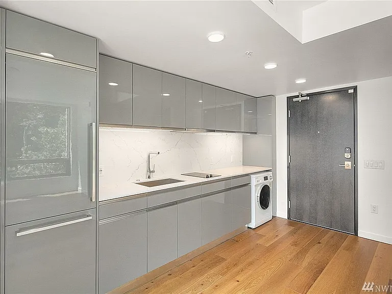 1808 Minor Ave #301 — Photo 4